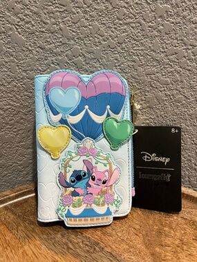 Loungefly Disney Lilo & Stitch Angel & Stitch Hot Air Balloon Wallet